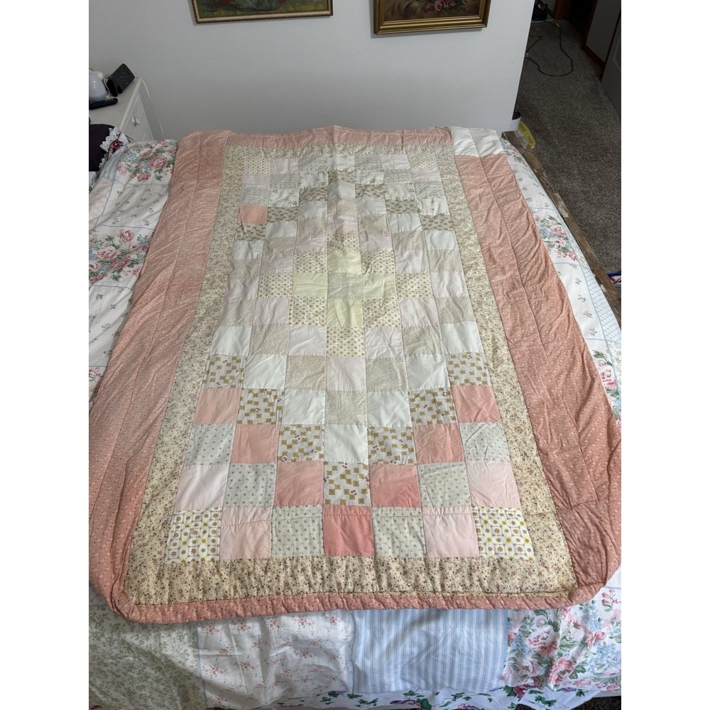 Homemade Vintage Quilt Pink White Beige MCM Floral Block Pattern Twin 48"x 74"
